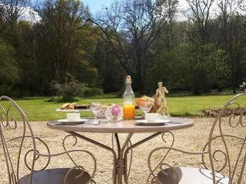 Château de la Touche Acomodação com café da manhã Savigny-Lévescault Exterior foto